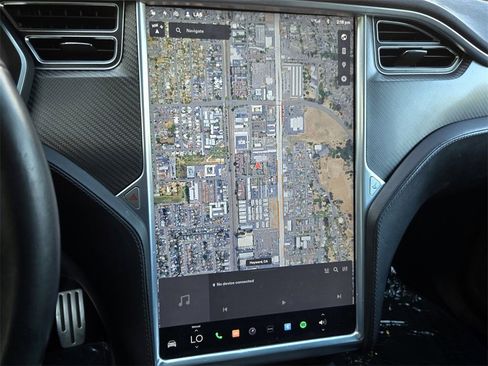 Used 2016 Tesla Model X Performance image 18