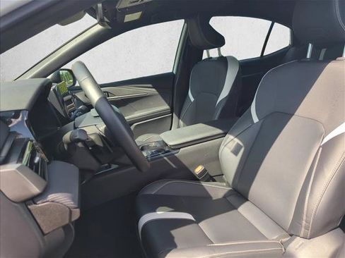 Used 2025 Toyota Camry SE w/ Convenience Package FWD image 21
