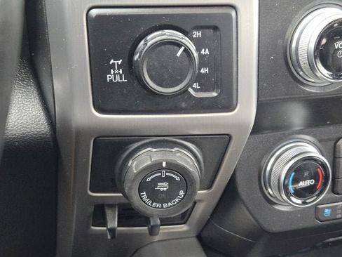 Used 2019 Ford F150 Platinum w/ Equipment Group 701A Luxury image 26