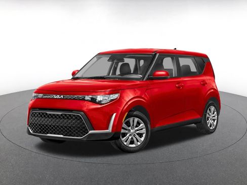 Used 2025 Kia Soul LX w/ LX Technology Package FWD image 3