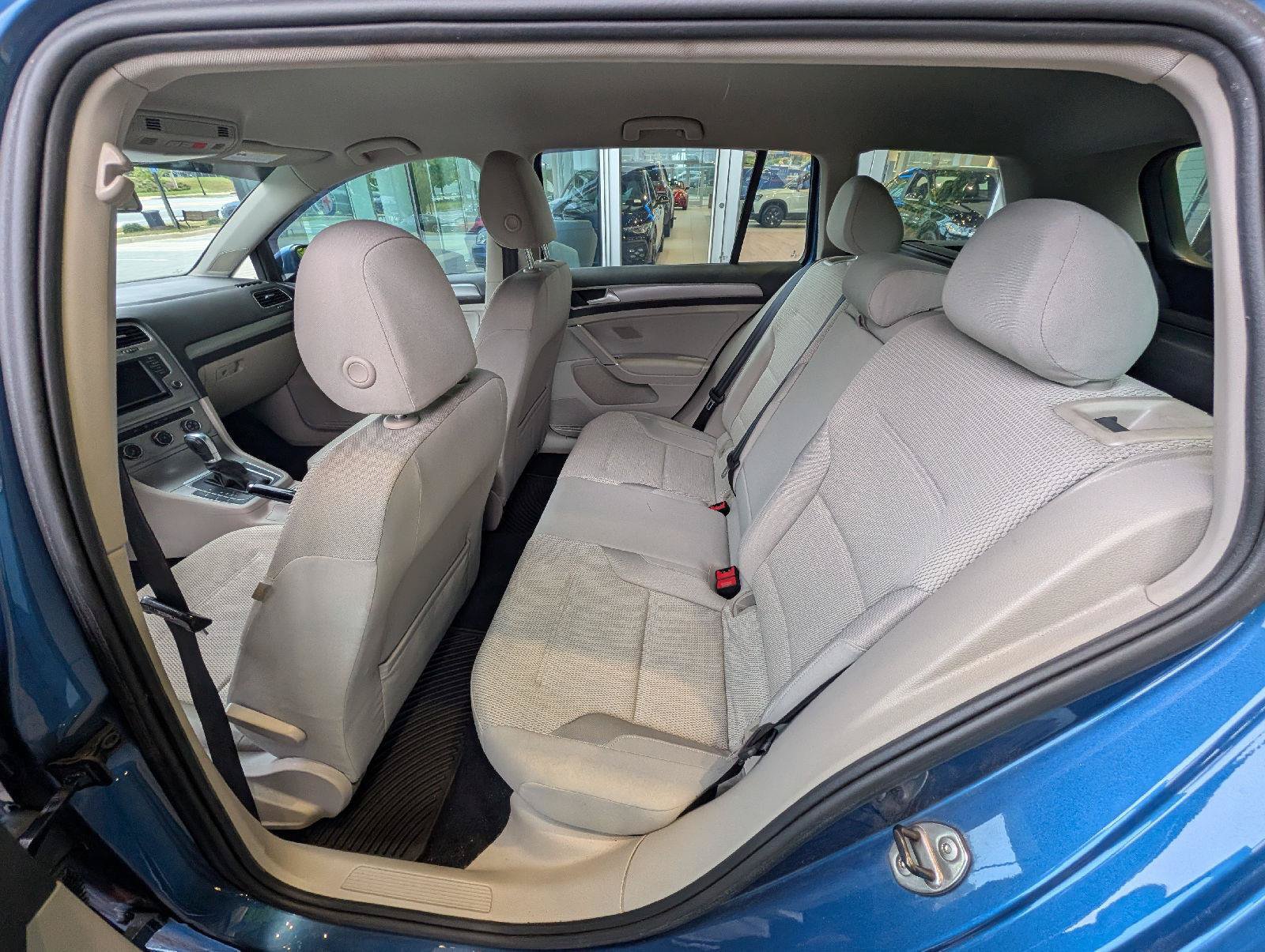 Used 2016 Volkswagen Golf S FWD image 14
