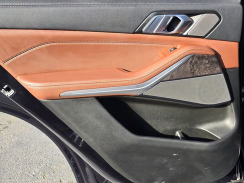 Used 2022 BMW X5 xDrive45e w/ M Sport Package image 24