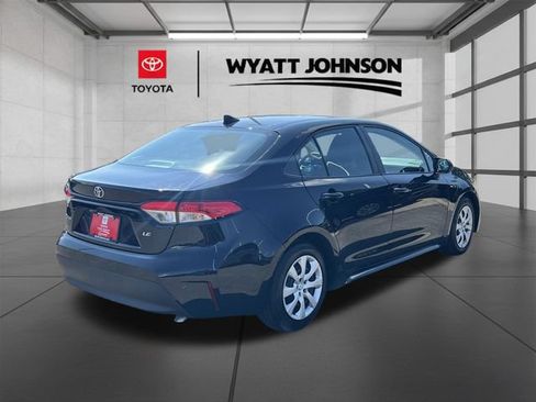 Used 2024 Toyota Corolla LE FWD image 5