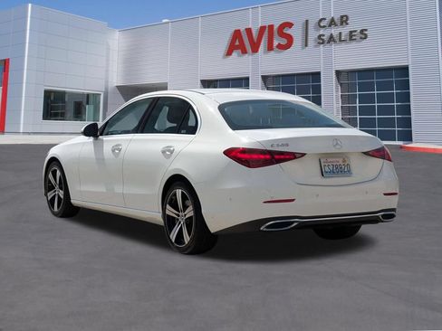 Used 2025 Mercedes-Benz C 300 Sedan image 9
