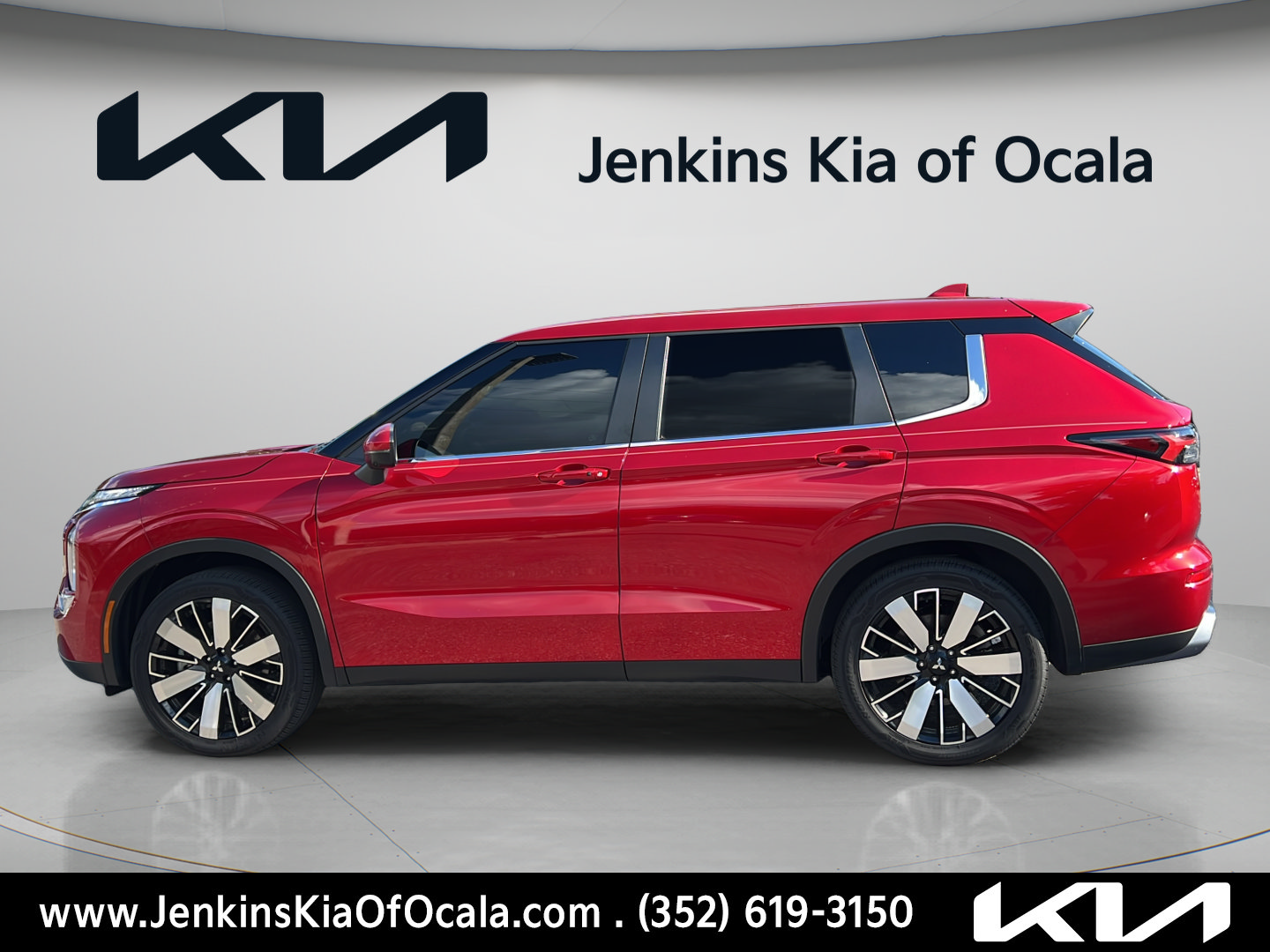 Used 2025 Mitsubishi Outlander SE AWD/4WD image 6