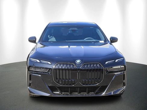New 2026 BMW 750e xDrive AWD/4WD image 2