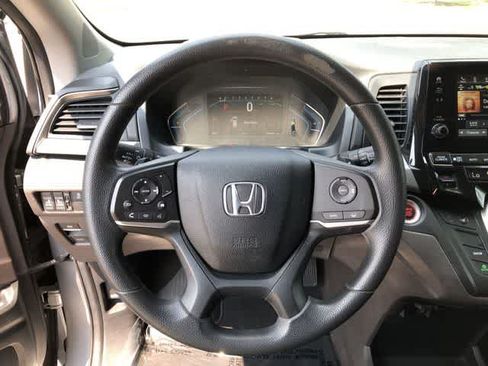 Used 2019 Honda Odyssey EX image 19