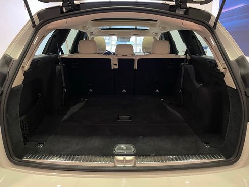 Used 2020 Mercedes-Benz E 450 4MATIC Wagon image 30