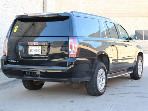 Used 2019 GMC Yukon XL SLT w/ Open Road Package image 3