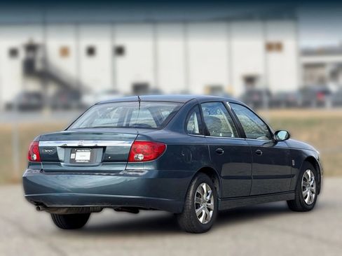 Used 2004 Saturn L-Series L300 image 9