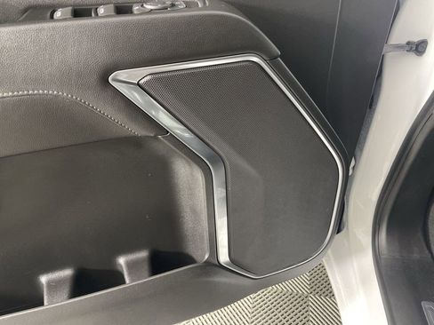 Used 2022 GMC Sierra 1500 SLE image 23