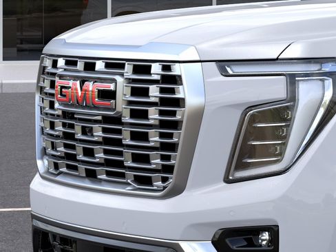New 2026 GMC Yukon XL Denali w/ Denali Reserve Package AWD/4WD image 13