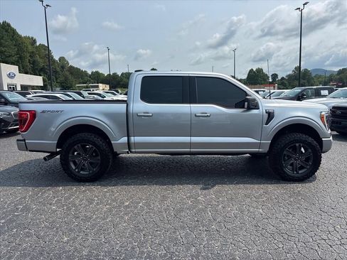 Used 2023 Ford F150 XLT w/ Equipment Group 302A High RWD image 9