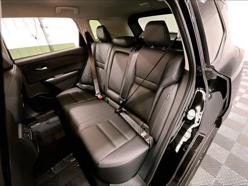 New 2025 Nissan Rogue SL AWD/4WD image 10