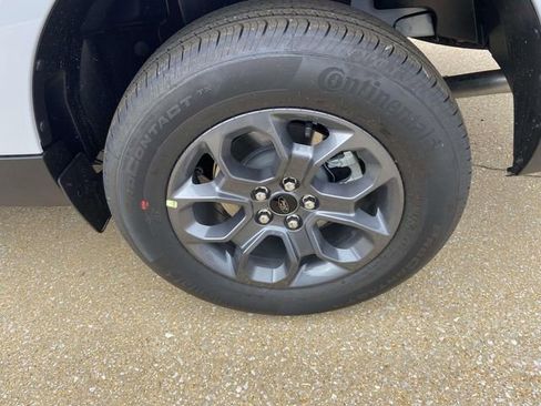 New 2026 Ford Maverick XLT w/ XLT Luxury Package AWD/4WD image 7