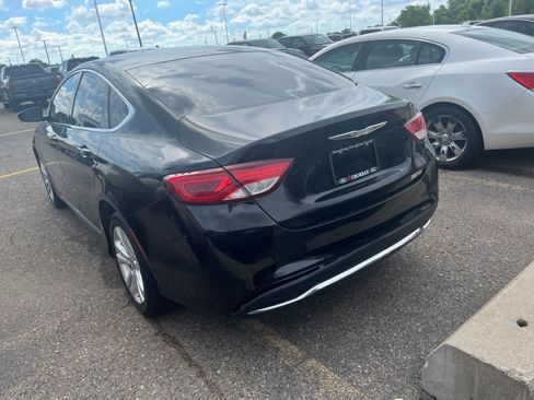 Used 2016 Chrysler 200 Limited FWD image 11