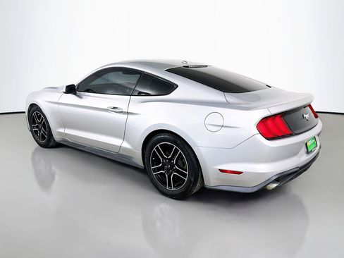 Used 2019 Ford Mustang Coupe image 7