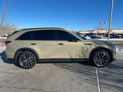 Used 2025 MAZDA CX-70 Plug-In Hybrid w/ Premium Pkg image 9