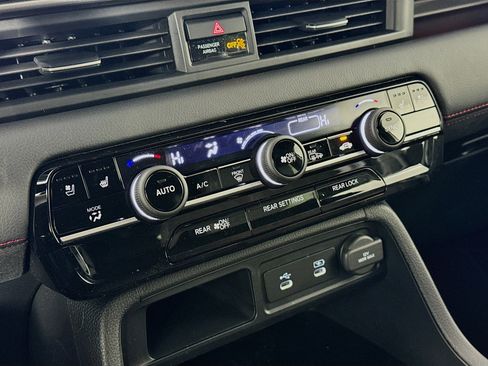 New 2026 Honda Pilot Black Edition image 16