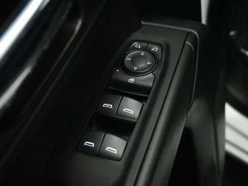 Used 2022 Chevrolet Silverado 1500 Custom image 16