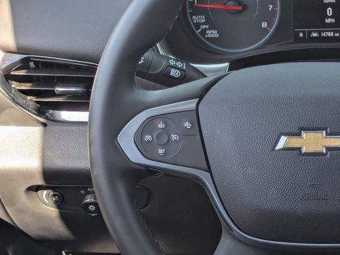 Used 2023 Chevrolet Traverse LT image 20