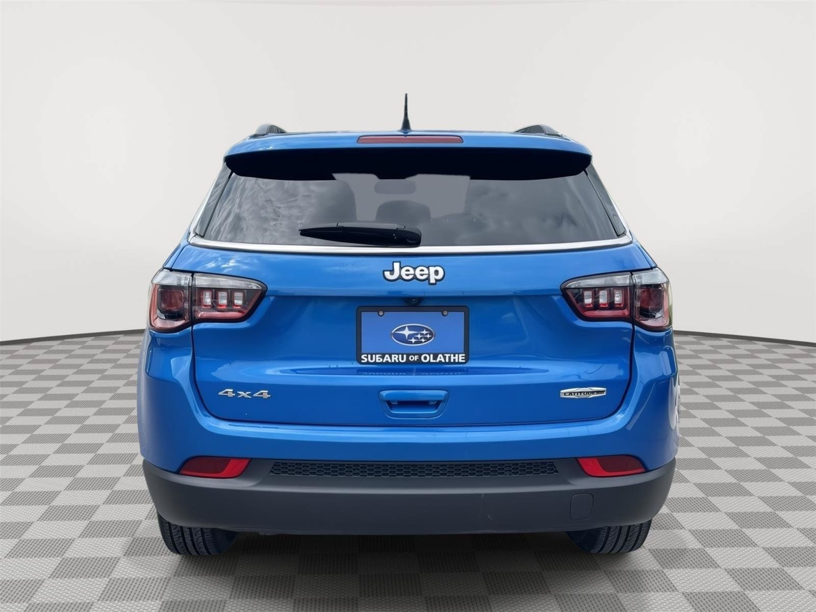 Used 2023 Jeep Compass Latitude AWD/4WD image 13