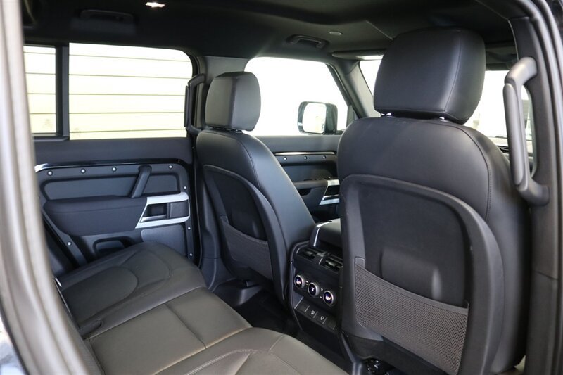 Used 2023 Land Rover Defender 110 S AWD/4WD image 78