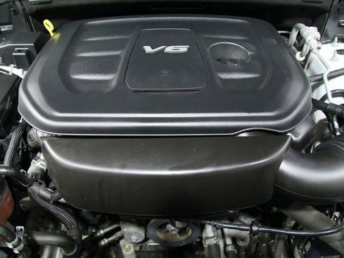 Used 2017 Jeep Grand Cherokee Limited AWD/4WD image 30