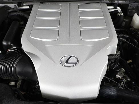 Used 2023 Lexus GX 460 Premium w/ Accessory Package AWD/4WD image 17