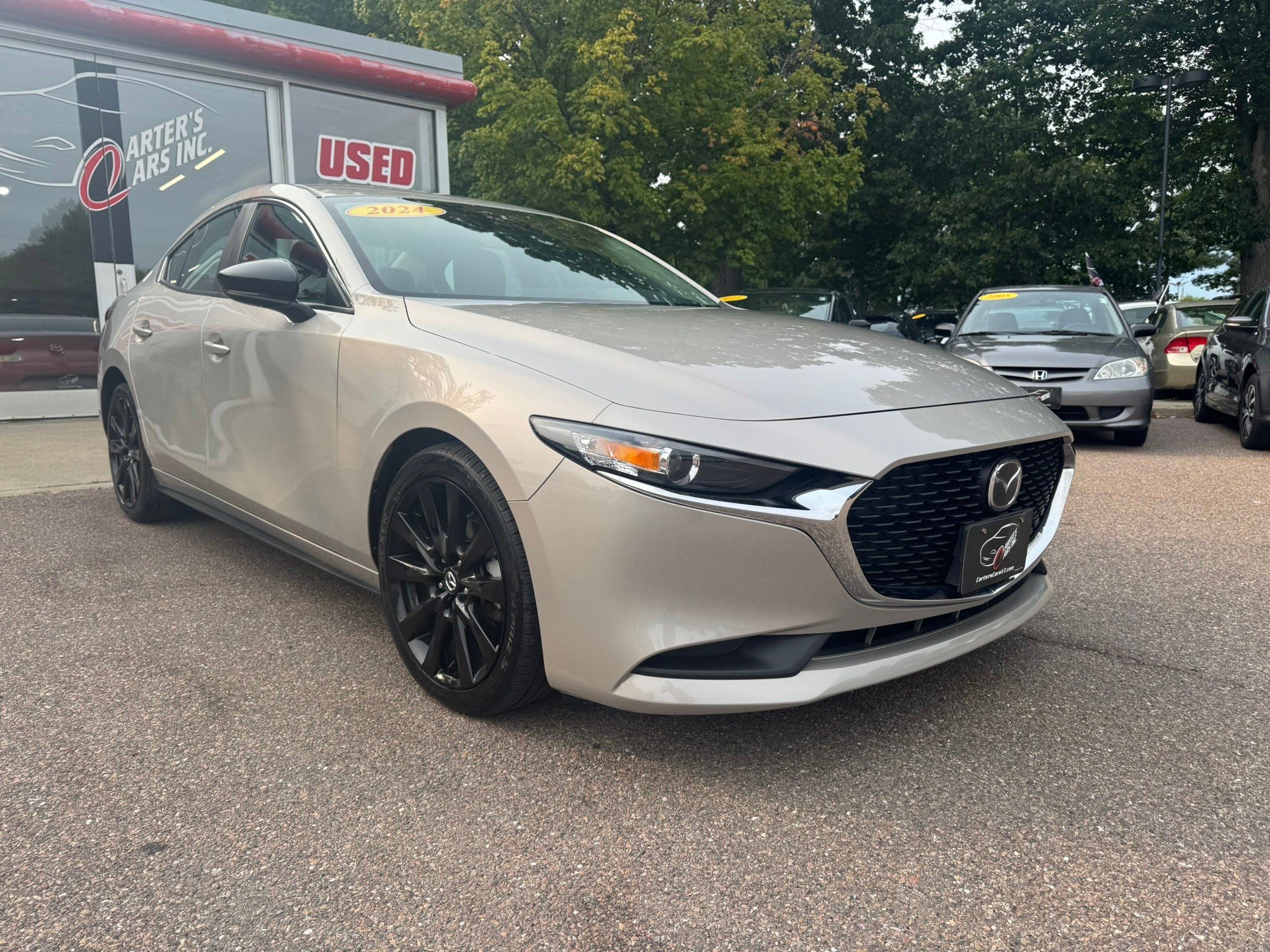Used 2024 MAZDA MAZDA3 s FWD image 2