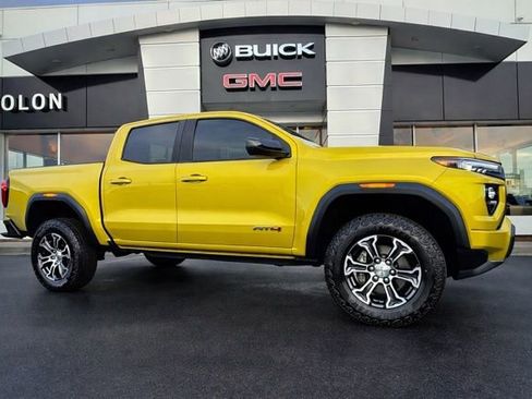 Used 2023 GMC Canyon AT4 w/ AT4 Premium Package image 2