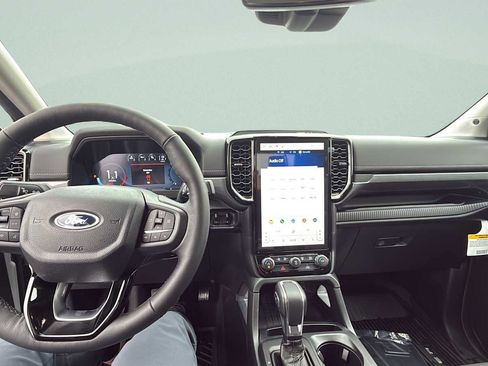 New 2026 Ford Ranger Lariat image 15