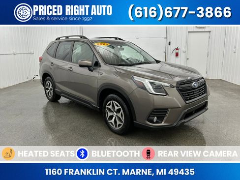 Used 2023 Subaru Forester Premium image 1