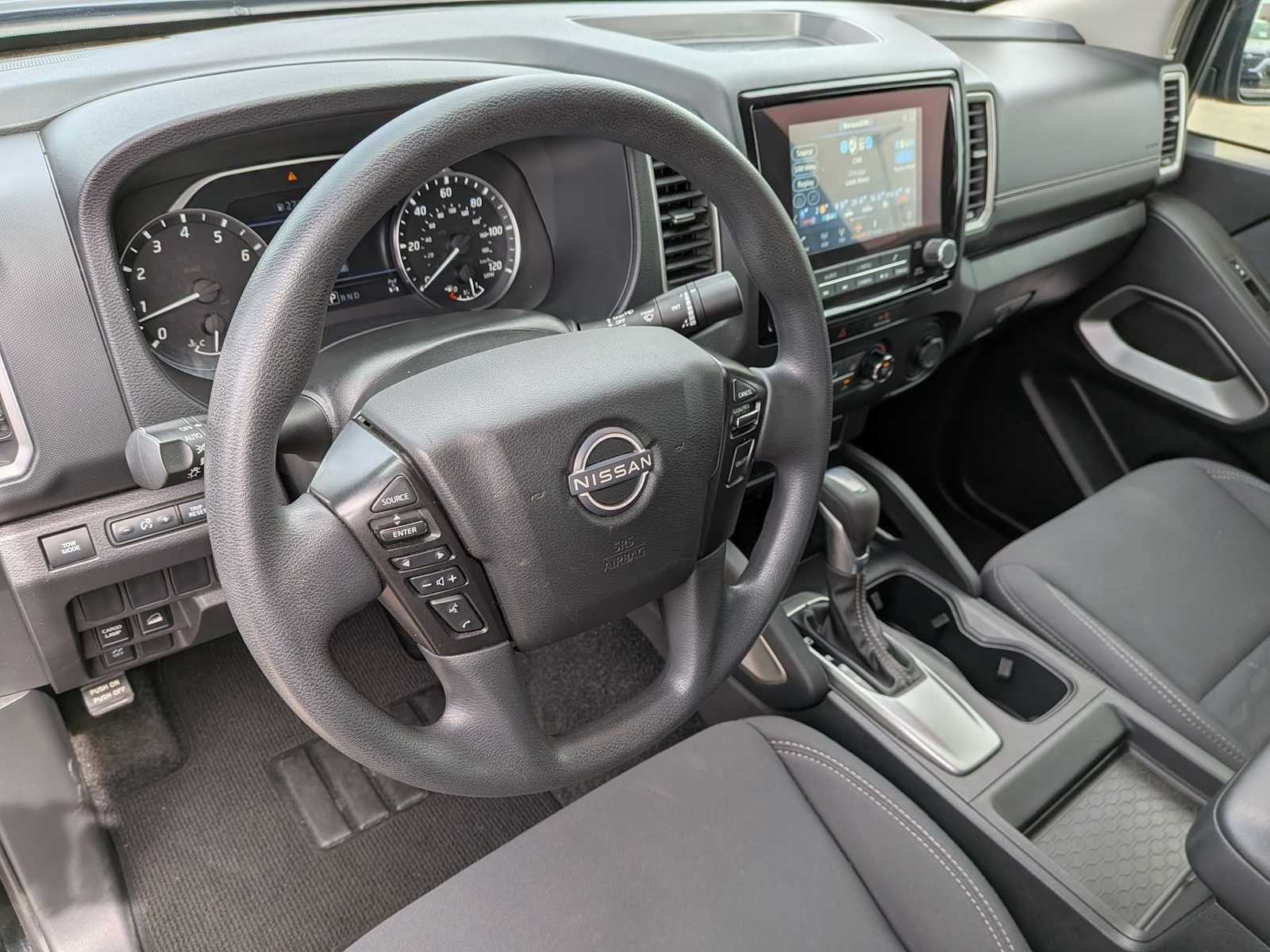 Used 2022 Nissan Frontier SV AWD/4WD image 13
