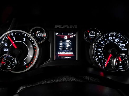 Used 2022 RAM 3500 Tradesman AWD/4WD image 19
