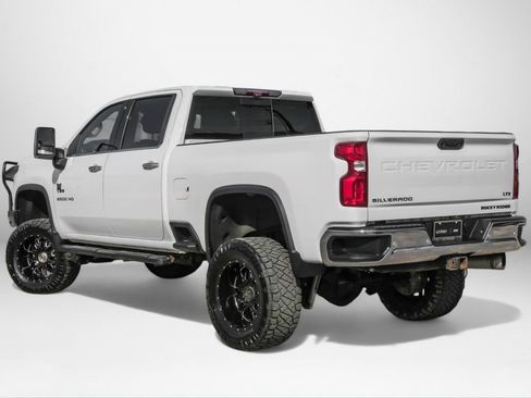 Used 2020 Chevrolet Silverado 2500 LTZ w/ LTZ Premium Package image 8
