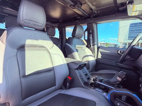 Used 2024 Ford Bronco Black Diamond AWD/4WD image 30