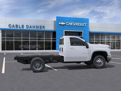 New 2026 Chevrolet Silverado 3500 W/T w/ WT Convenience Package AWD/4WD image 5