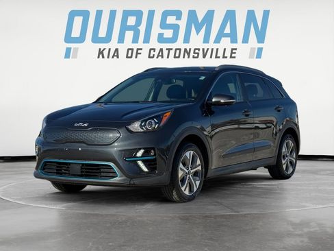 Used 2022 Kia Niro EX w/ Cold Weather Package image 2
