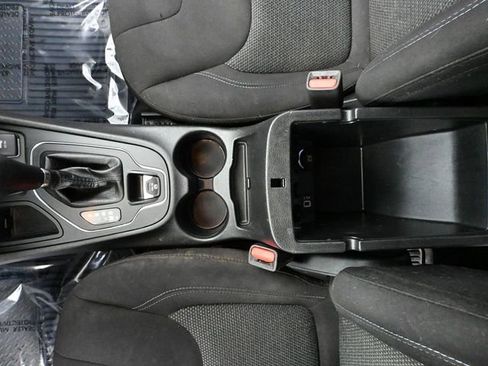 Used 2019 Jeep Cherokee Latitude w/ Popular Appearance Group image 35