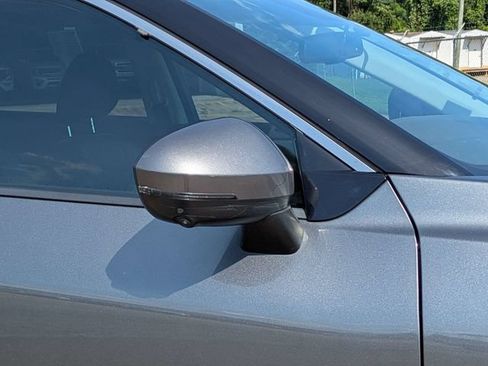 Used 2021 Nissan Rogue SL FWD image 12