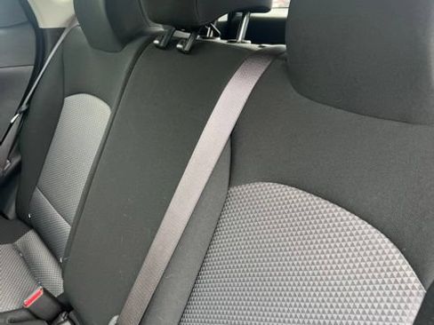 Used 2023 Kia Soul S FWD image 14