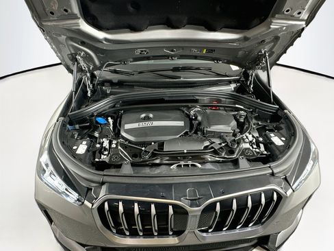 Used 2025 BMW X1 xDrive28i AWD/4WD image 33