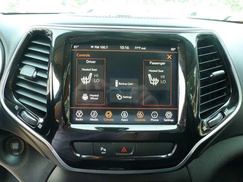 Used 2019 Jeep Cherokee Limited AWD/4WD image 22