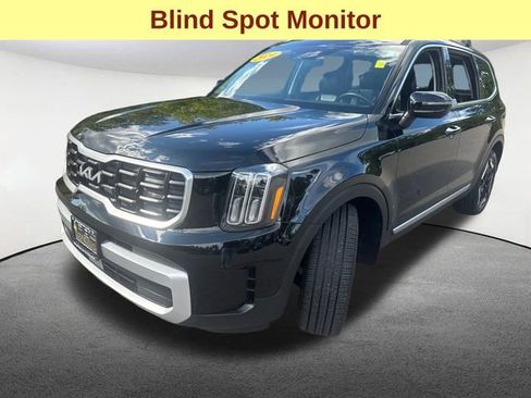 Used 2024 Kia Telluride S w/ S Sunroof Package image 7
