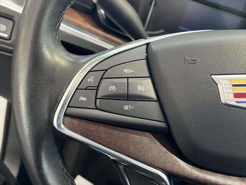 Used 2023 Cadillac XT5 Premium Luxury image 25