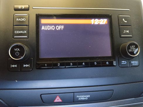 Used 2018 Honda Ridgeline Sport image 25