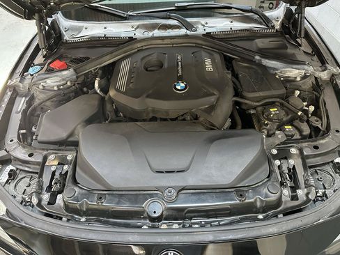 Used 2017 BMW 330i xDrive Sedan AWD/4WD image 21
