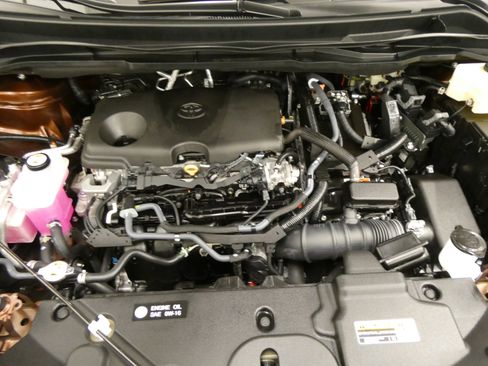 Certified 2024 Toyota Sienna LE image 27