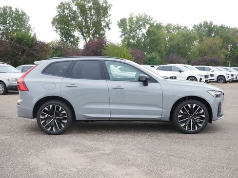 New 2026 Volvo XC60 B5 Ultra w/ Protection Package Premier image 2